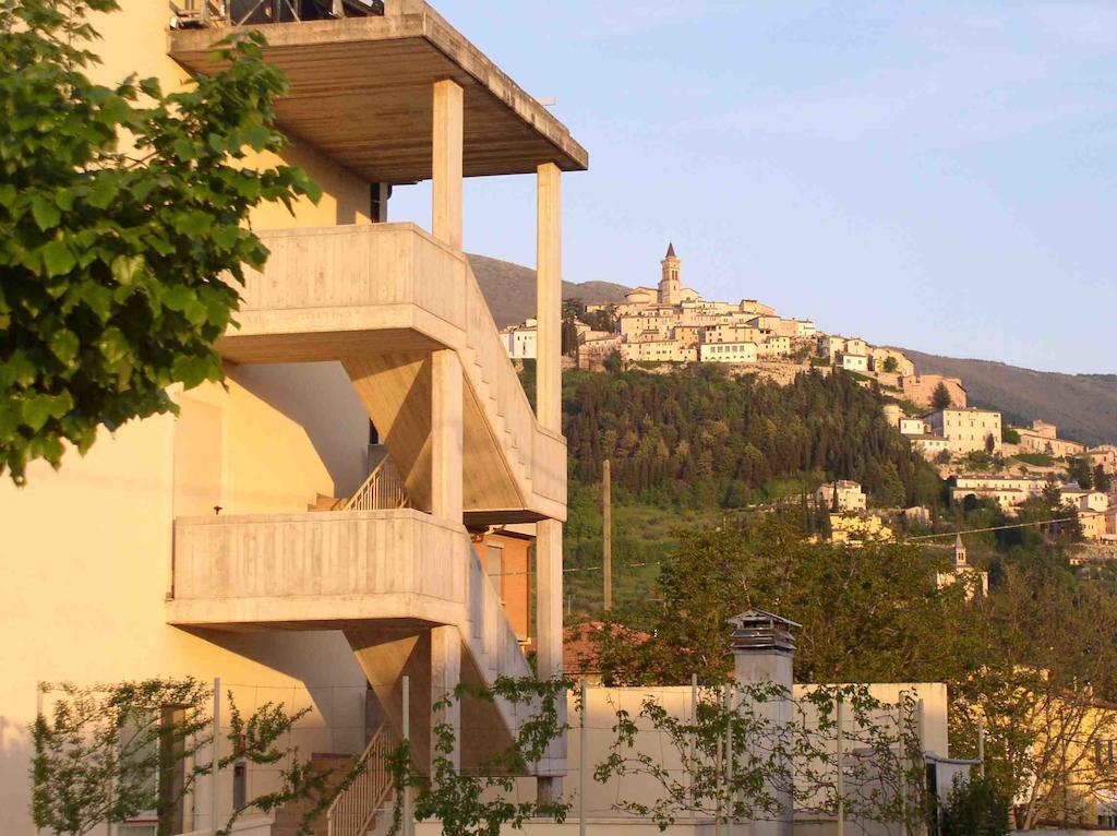 Hotel La Cerquetta Trevi Esterno foto